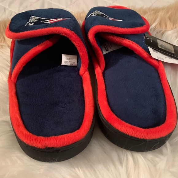 PATRIOTS MALE NAVY SLIPPERS. - Picture 3 of 7